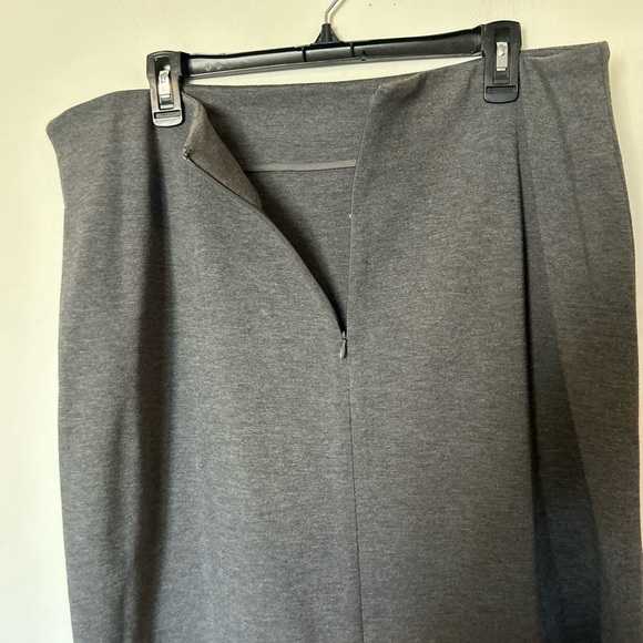 NWT Talbots Size 18 Stretchy Pencil Gray skirt - Picture 5 of 7